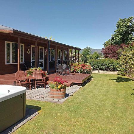 Blue Ridge Studios And Bed & Breakfast Te Anau Buitenkant foto