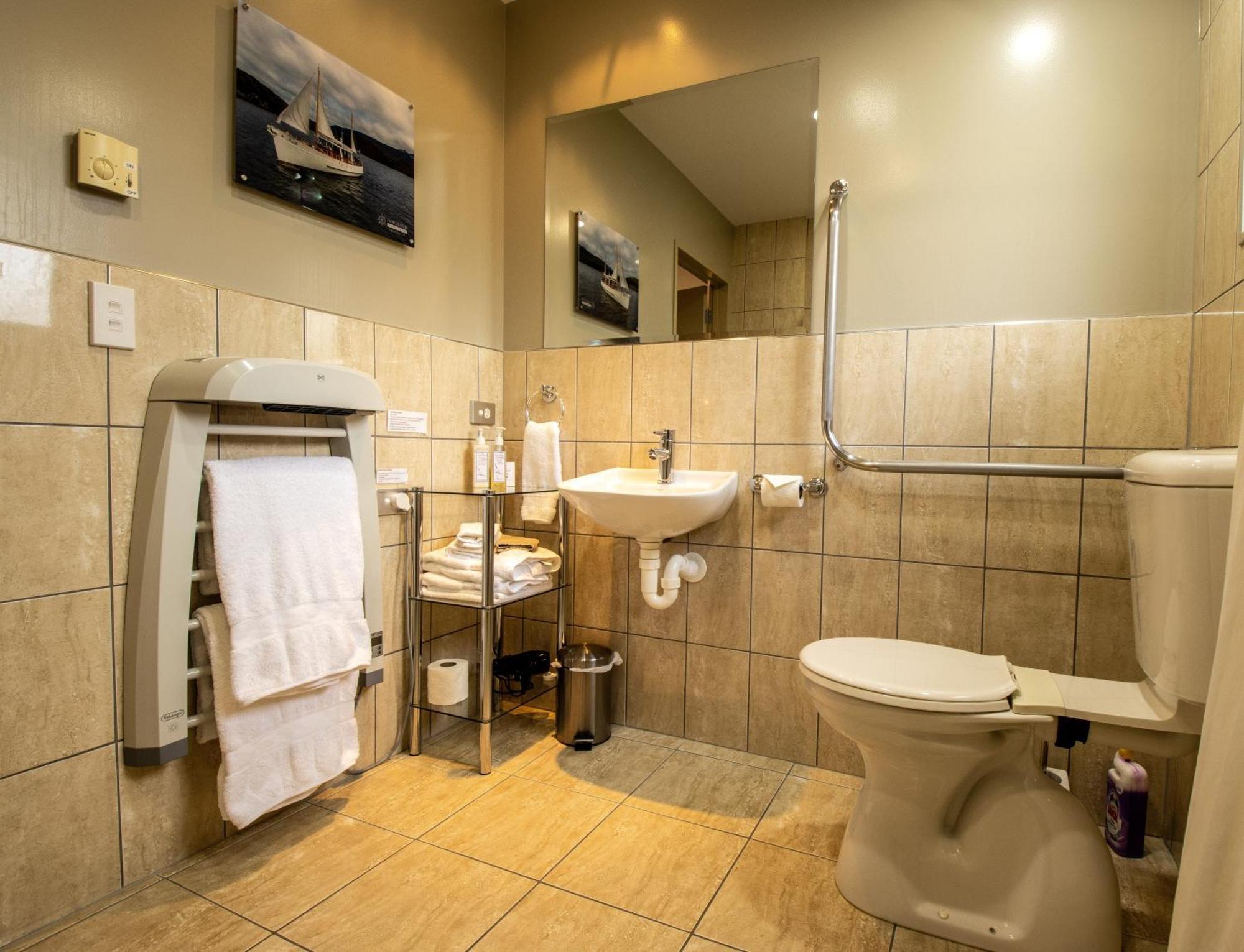 Blue Ridge Studios And Bed & Breakfast Te Anau Buitenkant foto